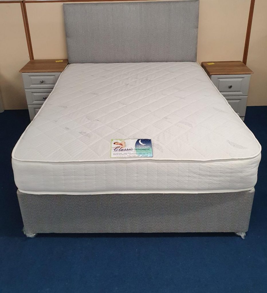 Classic Bed Set Trim Furniture Craft